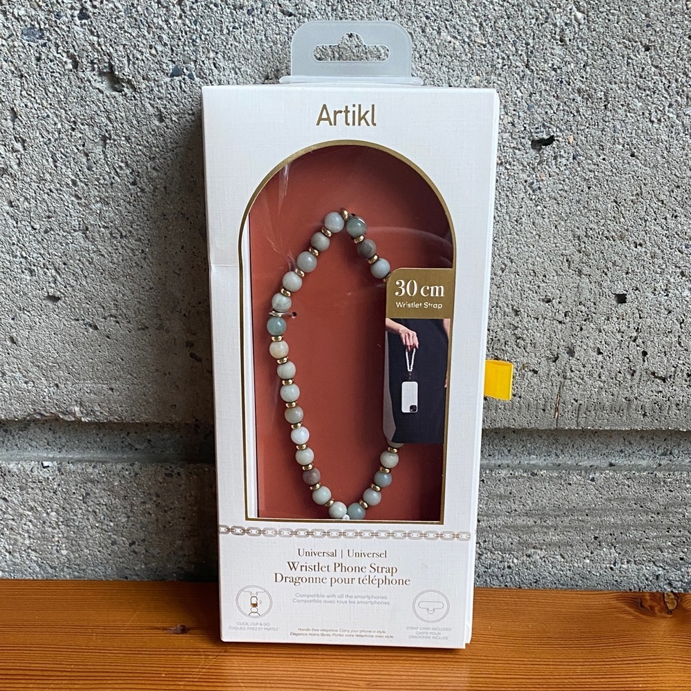 Artikl Beaded Wristlet Phone Strap